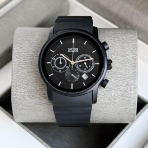 Hugo Boss Elegant and sporty, stylish, refined, vintage... The Hugo Boss watch completes the perfect business look.